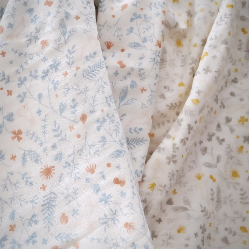 ● 3-layer gauze baby blanket (botanical)×1, White baby face towel×2  3 piece set