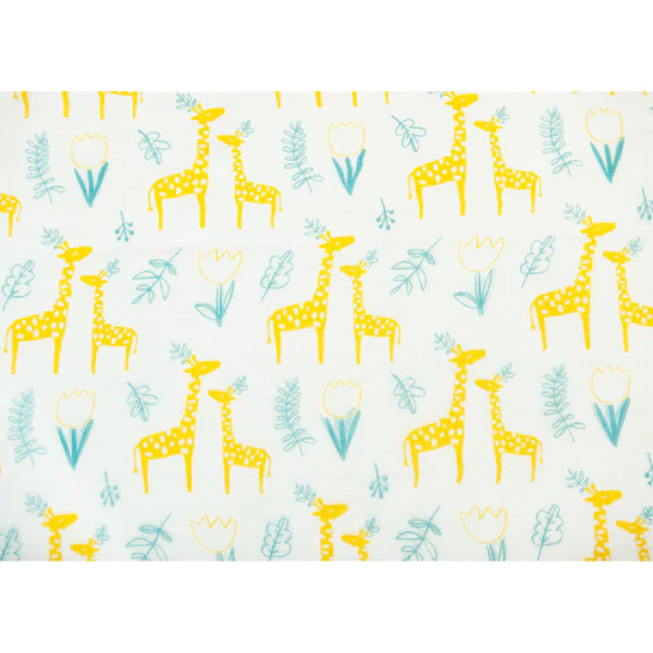 ●3-layer gauze baby blanket (giraffe)×1　,White baby face towel×2 　3 piece set　　